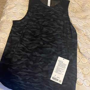 Lululemon Sculpt Tank- Black Camo Size 4 NWT
